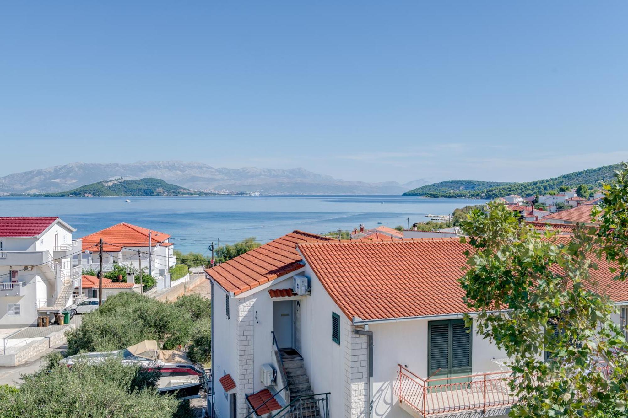 Deepwater House Apartment Slatine Exterior photo