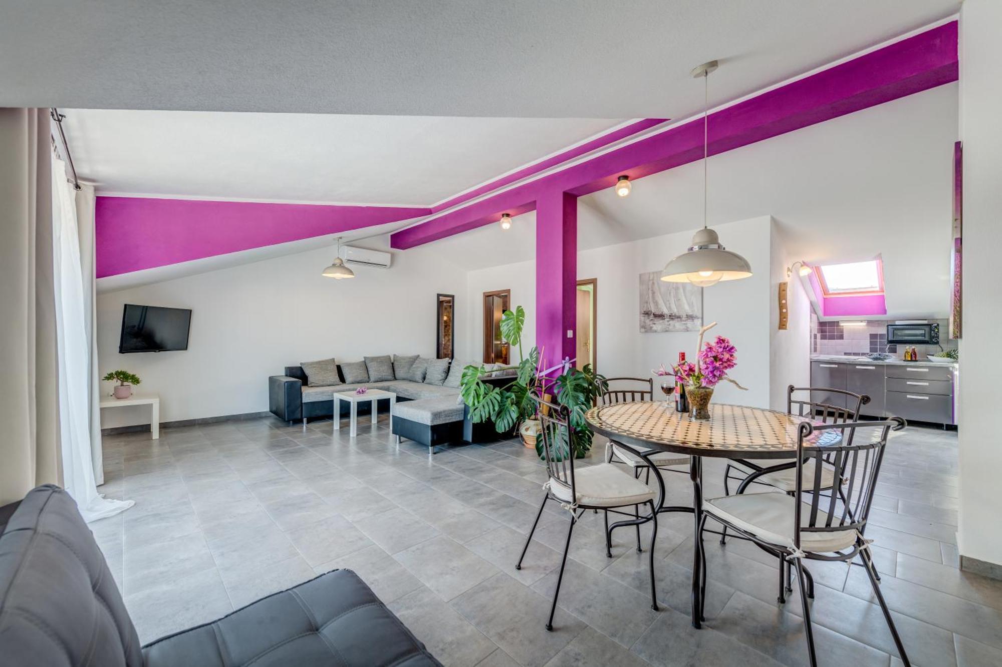Deepwater House Apartment Slatine Exterior photo
